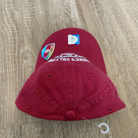 NWT unisex University of Oklahoma Boomer Sooners adjustable crimson red cap - Picture 3 of 4